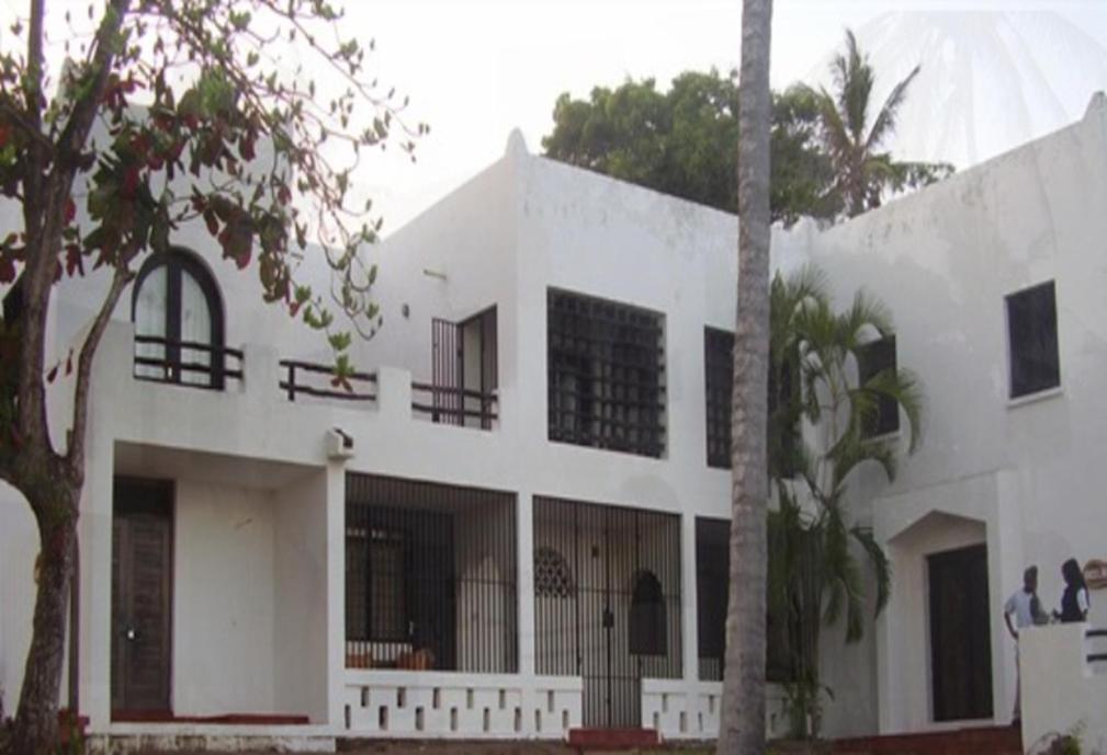 Hill Park Hotel - Tiwi Beach Quarto foto