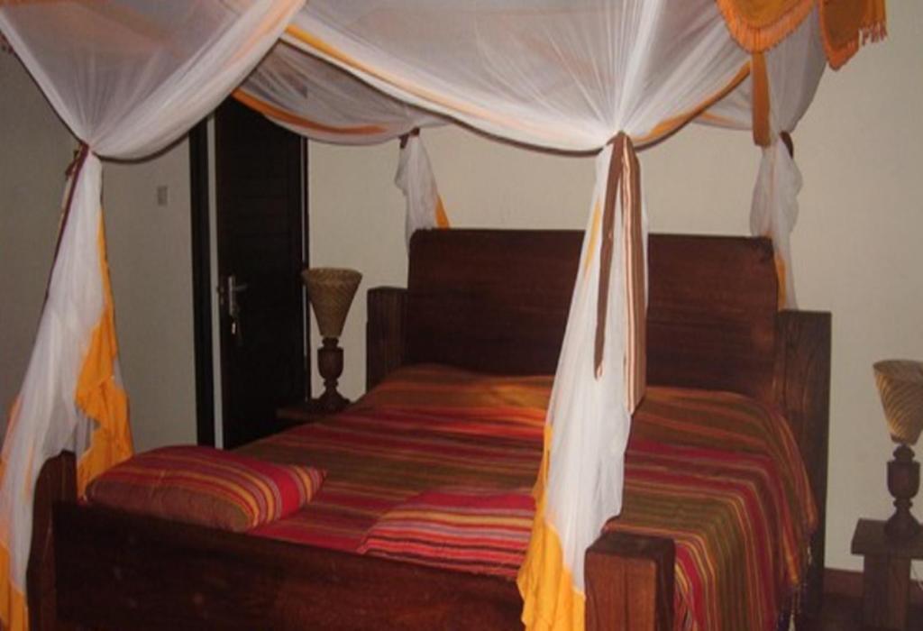 Hill Park Hotel - Tiwi Beach Quarto foto